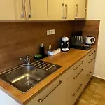 Sg Apartmanovy Dum Horice