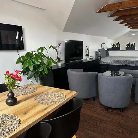 Sg Apartmanovy Dum Hořice